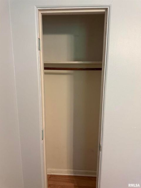 Tiny photo for 8 NORTHBROOK Drive, Mt Vernon, IL 62864 (MLS # EB459352)