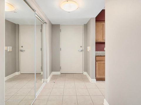 Tiny photo for 17212 Oak Park Avenue #2SE, Tinley Park, IL 60477 (MLS # 12547518)