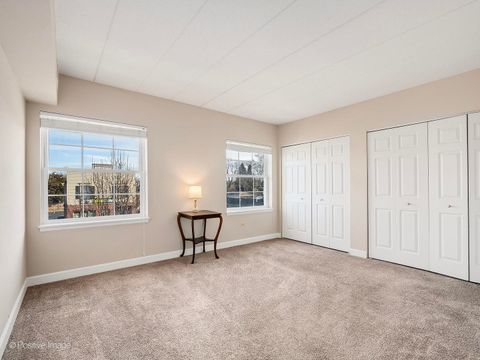 Tiny photo for 17212 Oak Park Avenue #2SE, Tinley Park, IL 60477 (MLS # 12547518)