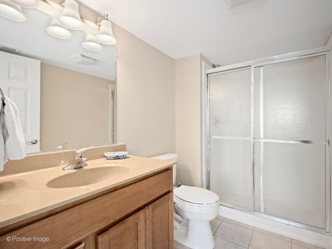 Tiny photo for 17212 Oak Park Avenue #2SE, Tinley Park, IL 60477 (MLS # 12547518)