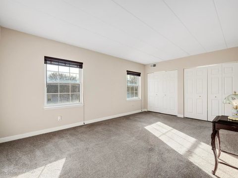 Tiny photo for 17212 Oak Park Avenue #2SE, Tinley Park, IL 60477 (MLS # 12547518)