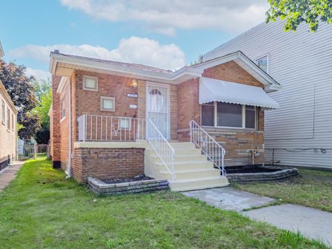 8139 S Exchange Avenue Chicago IL 60617
