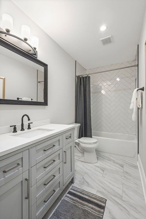 Tiny photo for 7046 Beckwith Road, Morton Grove, IL 60053 (MLS # 12545445)