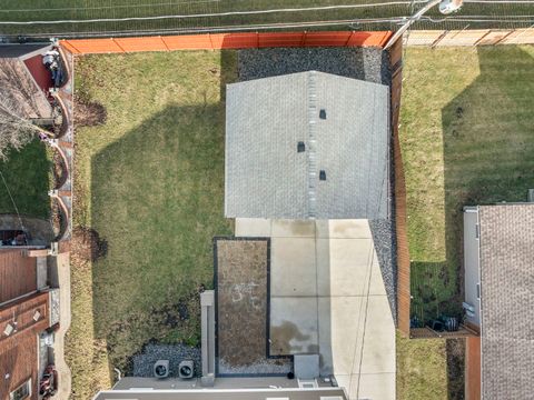 Tiny photo for 7046 Beckwith Road, Morton Grove, IL 60053 (MLS # 12545445)