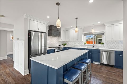 Tiny photo for 7046 Beckwith Road, Morton Grove, IL 60053 (MLS # 12545445)