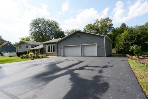 Tiny photo for 5N712 Garden Avenue, Roselle, IL 60172 (MLS # 12761114)