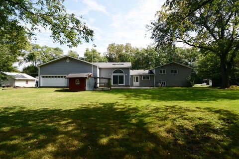 Tiny photo for 5N712 Garden Avenue, Roselle, IL 60172 (MLS # 12761114)