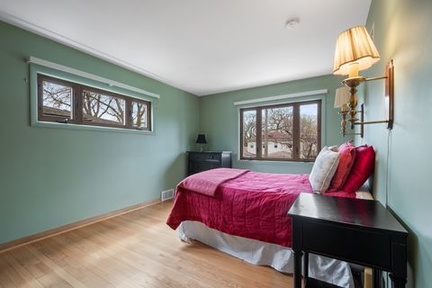 Tiny photo for 1104 S ALDINE Avenue, Park Ridge, IL 60068 (MLS # 12618512)