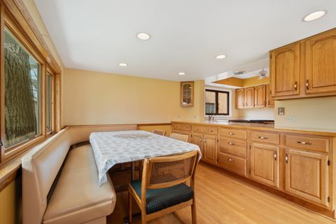 Tiny photo for 1104 S ALDINE Avenue, Park Ridge, IL 60068 (MLS # 12618512)