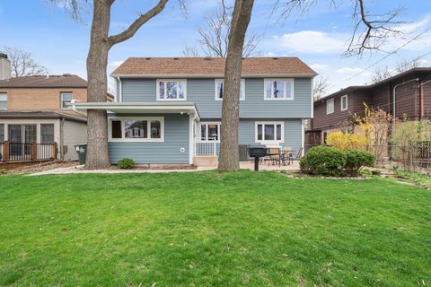 Tiny photo for 1104 S ALDINE Avenue, Park Ridge, IL 60068 (MLS # 12618512)