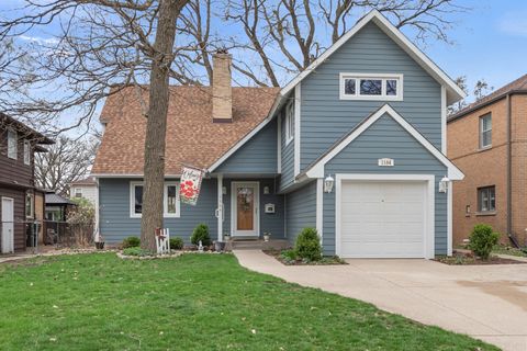Tiny photo for 1104 S ALDINE Avenue, Park Ridge, IL 60068 (MLS # 12618512)