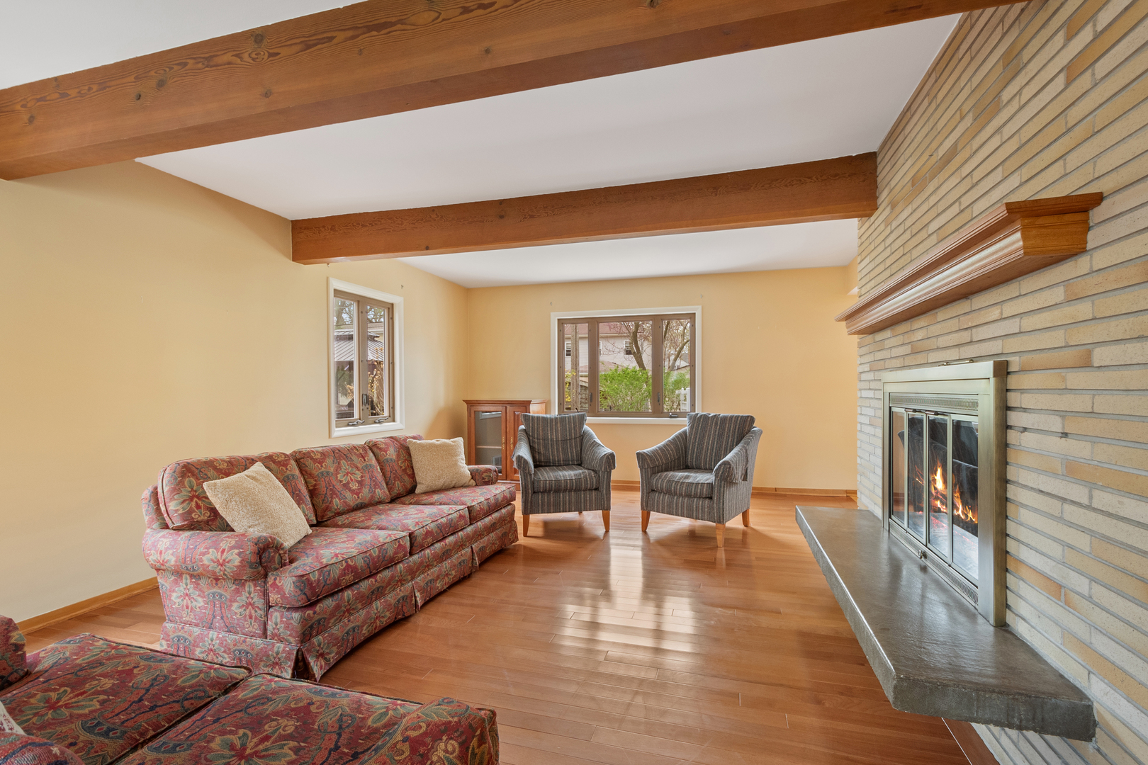 1104 S ALDINE Avenue