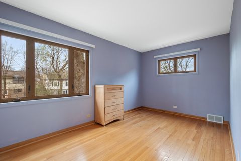 Tiny photo for 1104 S ALDINE Avenue, Park Ridge, IL 60068 (MLS # 12618512)