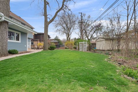 Tiny photo for 1104 S ALDINE Avenue, Park Ridge, IL 60068 (MLS # 12618512)
