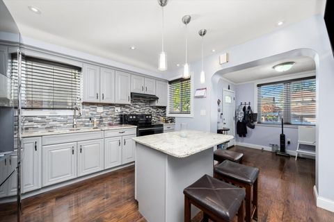 Tiny photo for 3508 Gunderson Avenue, Berwyn, IL 60402 (MLS # 12530468)