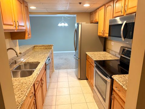 Tiny photo for 1 Bloomingdale Place #100, Bloomingdale, IL 60108 (MLS # 12625957)