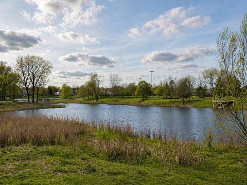 Tiny photo for 1 Bloomingdale Place #100, Bloomingdale, IL 60108 (MLS # 12625957)