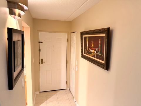 Tiny photo for 1 Bloomingdale Place #100, Bloomingdale, IL 60108 (MLS # 12625957)