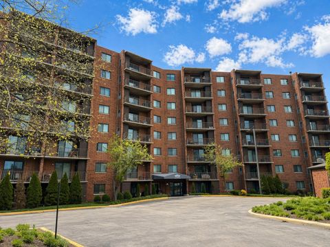 Photo of 1 Bloomingdale Place #100, Bloomingdale, IL 60108 (MLS # 12625957)
