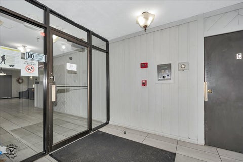 Tiny photo for 1400 N Elmhurst Road #119, Mount Prospect, IL 60056 (MLS # 12794943)