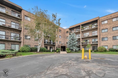 Photo of 1400 N Elmhurst Road #119, Mount Prospect, IL 60056 (MLS # 12794943)