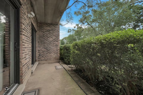 Tiny photo for 1400 N Elmhurst Road #119, Mount Prospect, IL 60056 (MLS # 12794943)