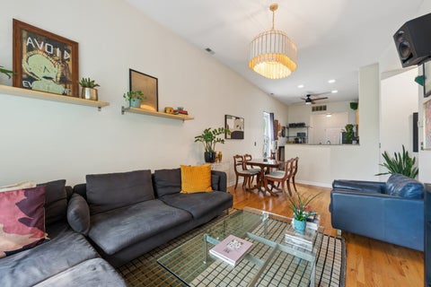 Tiny photo for 2607 N Hamlin Avenue #3, Chicago, IL 60647 (MLS # 12761070)