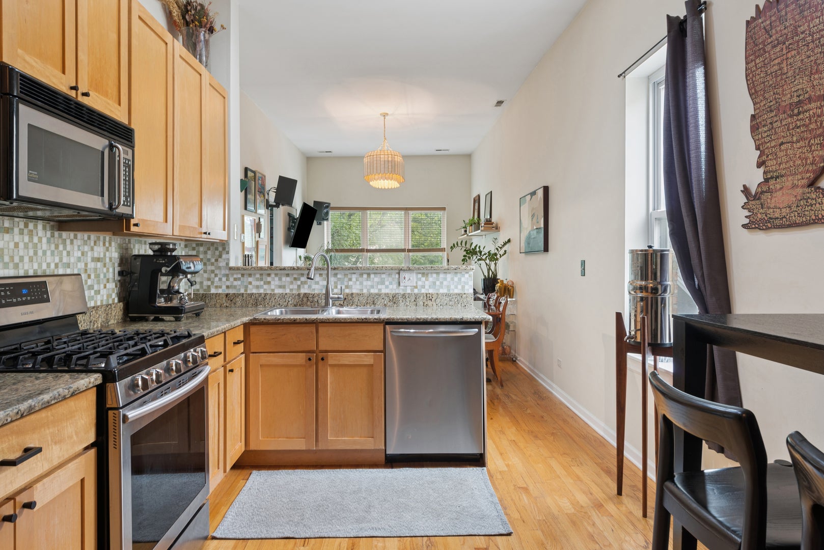 2607 N Hamlin Avenue 3