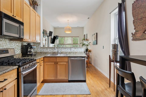 Tiny photo for 2607 N Hamlin Avenue #3, Chicago, IL 60647 (MLS # 12761070)