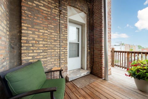 Tiny photo for 2607 N Hamlin Avenue #3, Chicago, IL 60647 (MLS # 12761070)