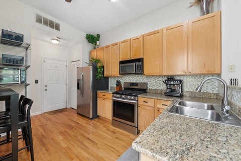 Tiny photo for 2607 N Hamlin Avenue #3, Chicago, IL 60647 (MLS # 12761070)