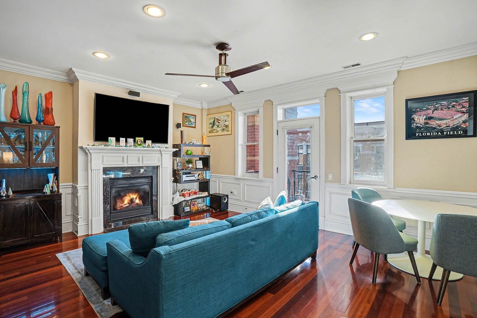 2222 W Belmont Avenue 401