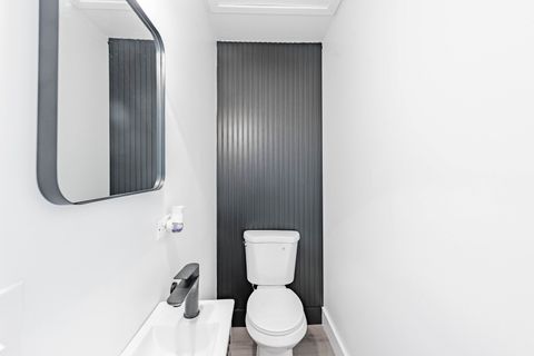 Tiny photo for 2N579 Bloomingdale Road, Glendale Heights, IL 60139 (MLS # 12507172)