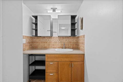 Tiny photo for 1247 S Harlem Avenue #103, Berwyn, IL 60402 (MLS # 12696008)
