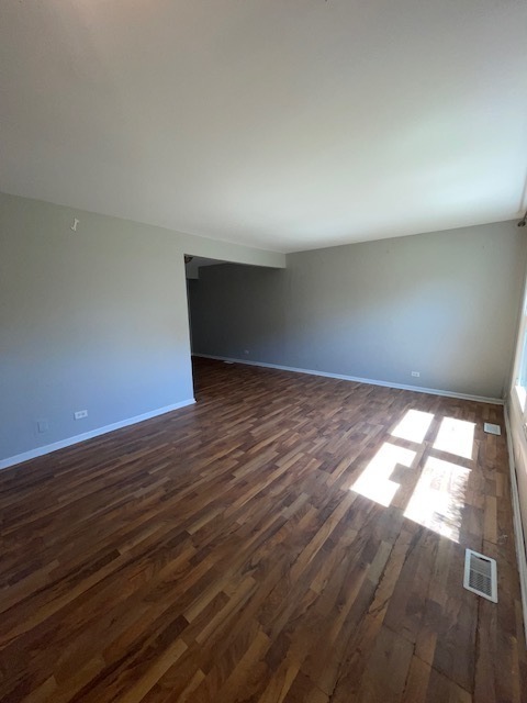 1301 Kingsbury Drive B