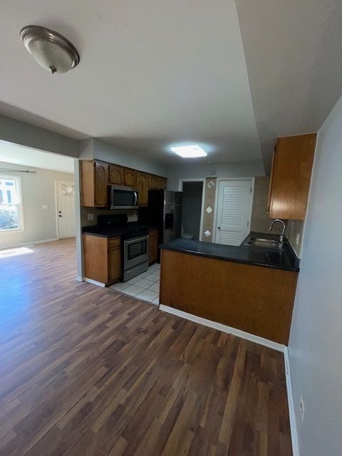 Tiny photo for 1301 Kingsbury Drive #B, Hanover Park, IL 60133 (MLS # 12624713)