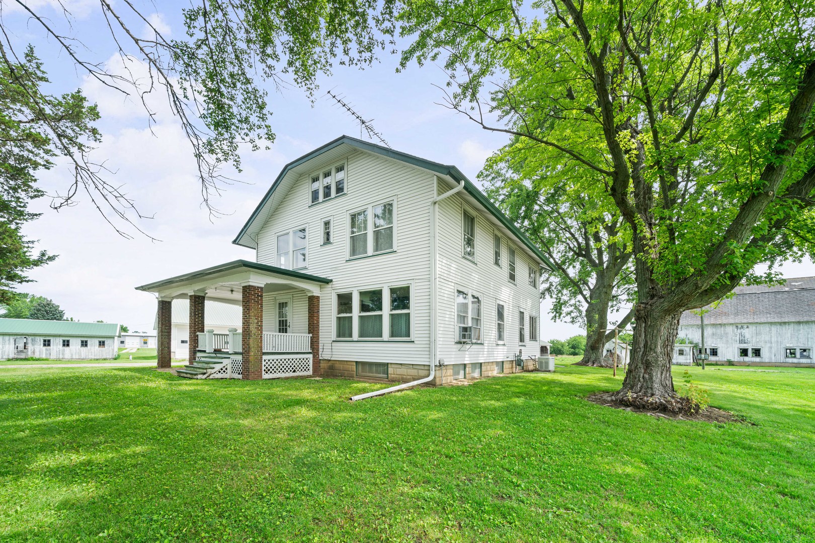 3720 W Sandwich Road