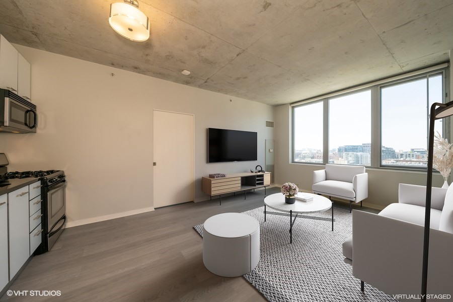 659 W Randolph Street 1411