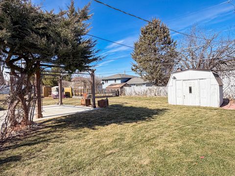 Tiny photo for 290 E Wrightwood Avenue, Glendale Heights, IL 60139 (MLS # 12527813)