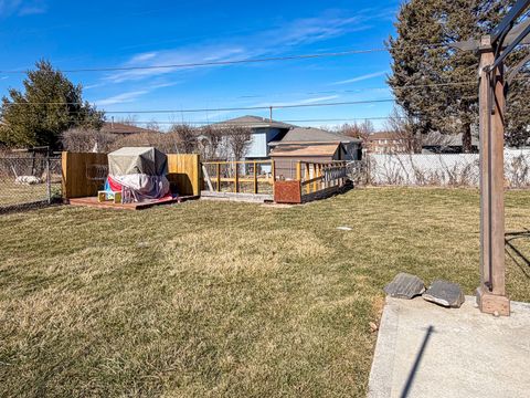 Tiny photo for 290 E Wrightwood Avenue, Glendale Heights, IL 60139 (MLS # 12527813)