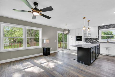 Tiny photo for 1801 Cindy Lynn Street, Urbana, IL 61802 (MLS # 12600766)