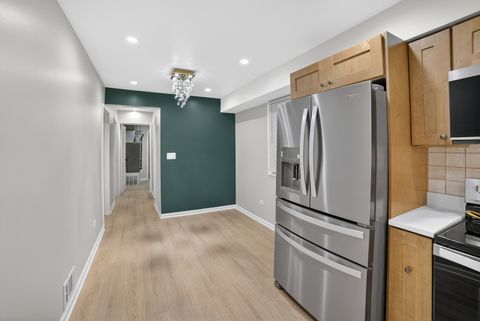 Tiny photo for 525 N Springfield Avenue, Chicago, IL 60624 (MLS # 12548104)