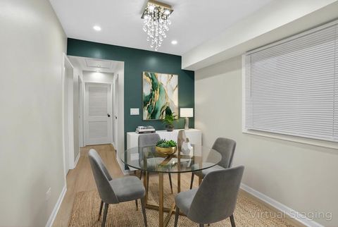 Tiny photo for 525 N Springfield Avenue, Chicago, IL 60624 (MLS # 12548104)