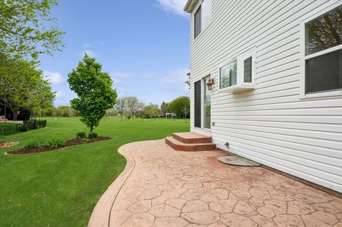 Tiny photo for 5513 Chancery Way, Lake In The Hills, IL 60156 (MLS # 12634357)