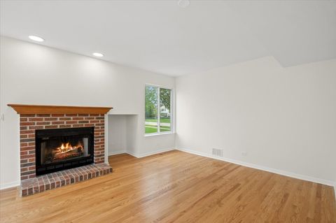 Tiny photo for 5513 Chancery Way, Lake In The Hills, IL 60156 (MLS # 12634357)