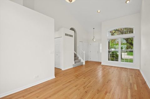 Tiny photo for 5513 Chancery Way, Lake In The Hills, IL 60156 (MLS # 12634357)