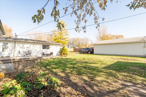 Tiny photo for 706 W Wall Street, Lexington, IL 61753 (MLS # 12510254)