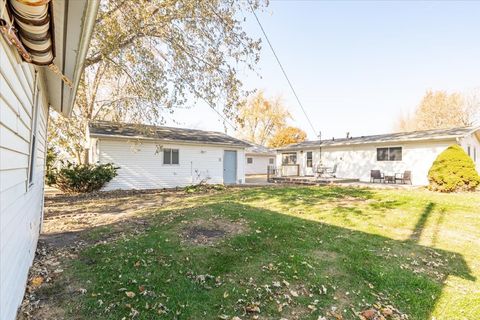 Tiny photo for 706 W Wall Street, Lexington, IL 61753 (MLS # 12510254)