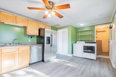 Tiny photo for 706 W Wall Street, Lexington, IL 61753 (MLS # 12510254)