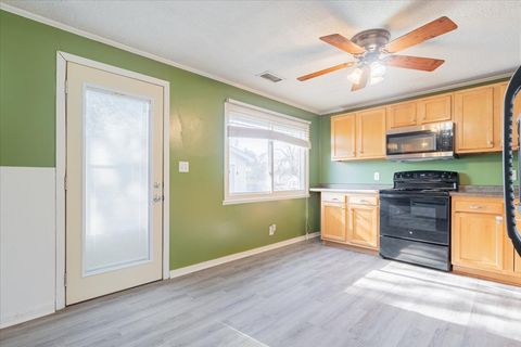 Tiny photo for 706 W Wall Street, Lexington, IL 61753 (MLS # 12510254)